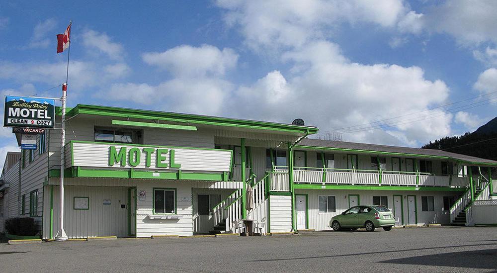 Bulkley Valley Motel New Hazelton Exterior foto
